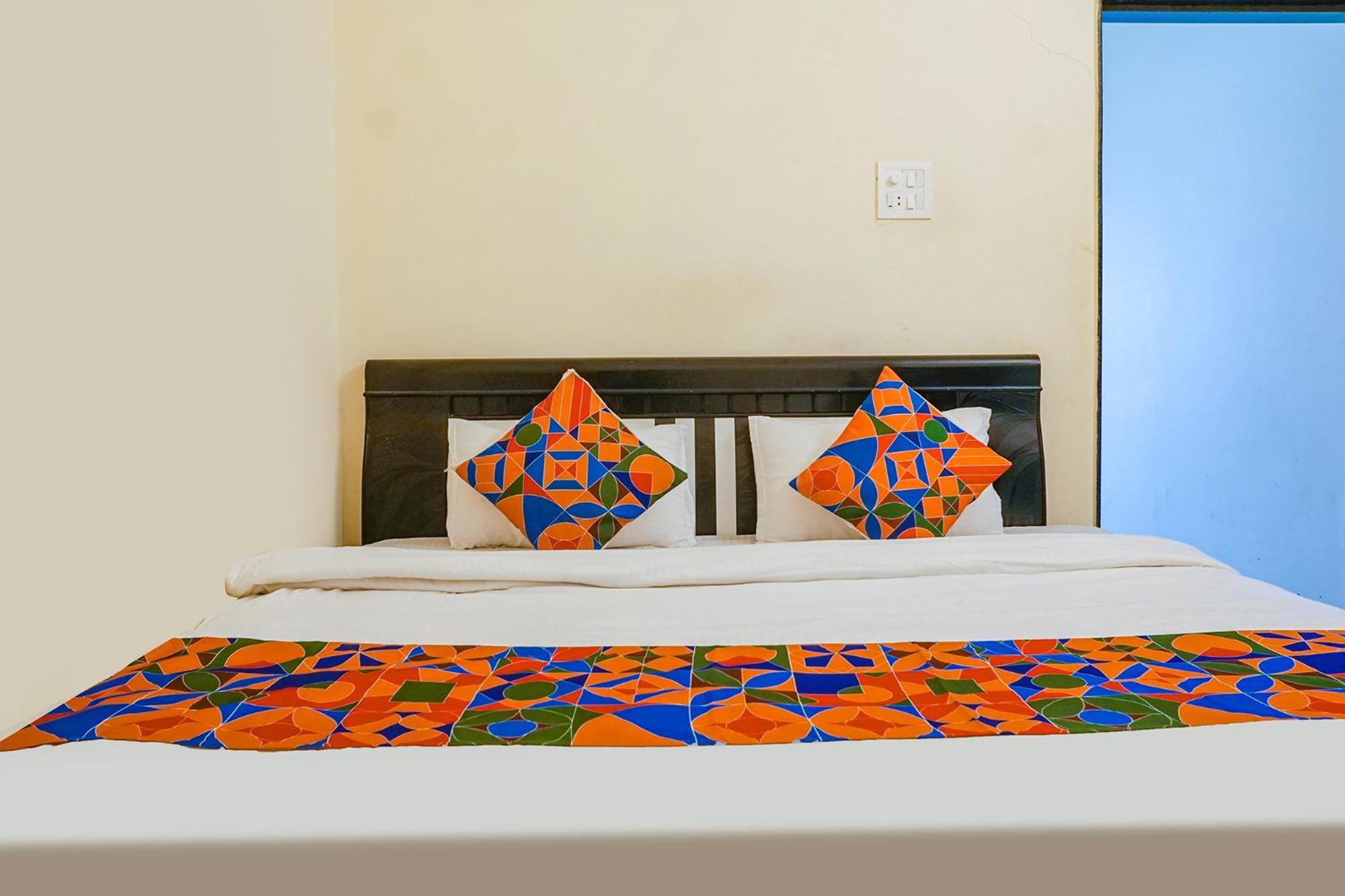 Fabexpress Vaishnav Inn Talegaon Dabhade 外观 照片