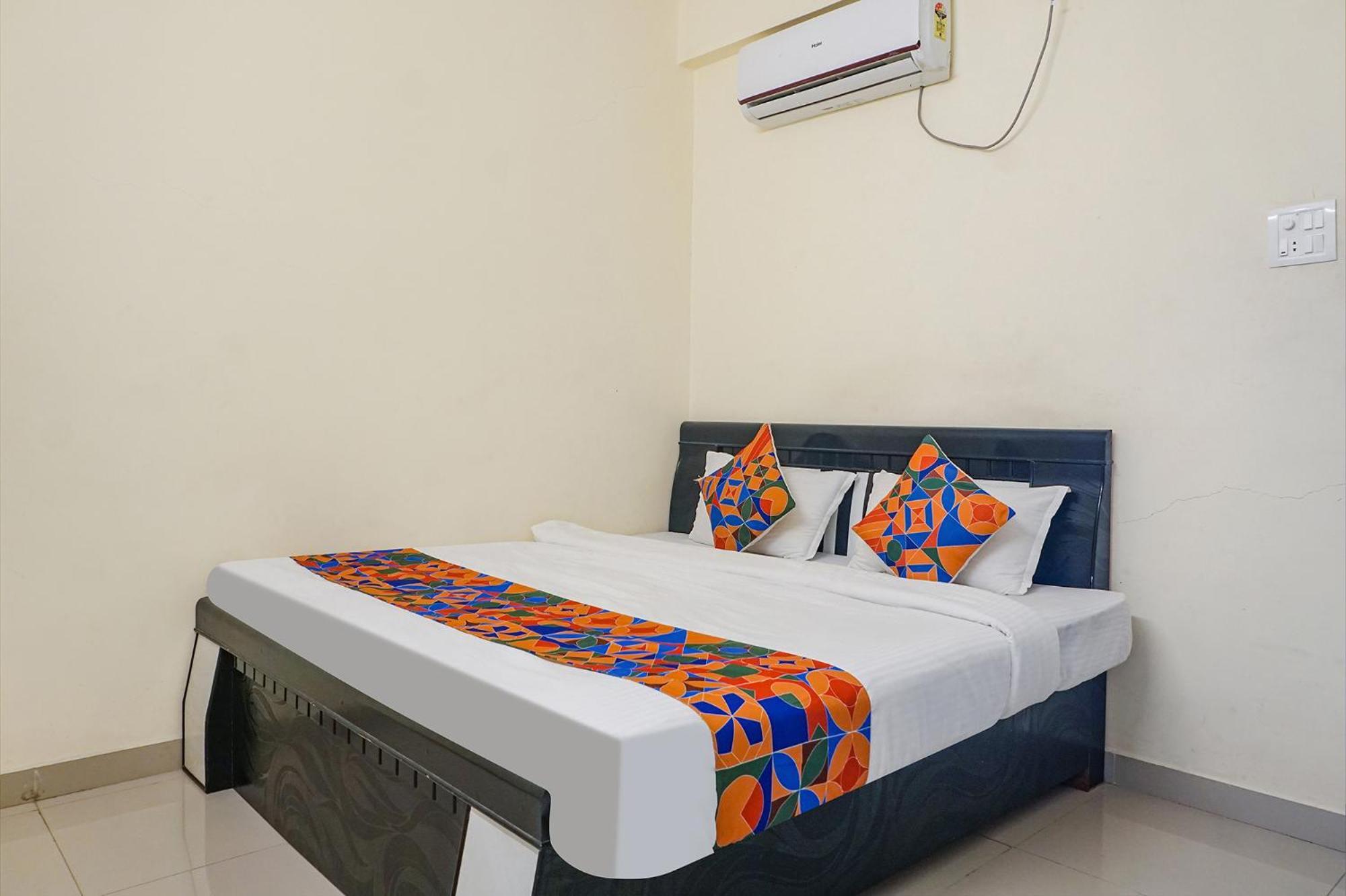 Fabexpress Vaishnav Inn Talegaon Dabhade 外观 照片